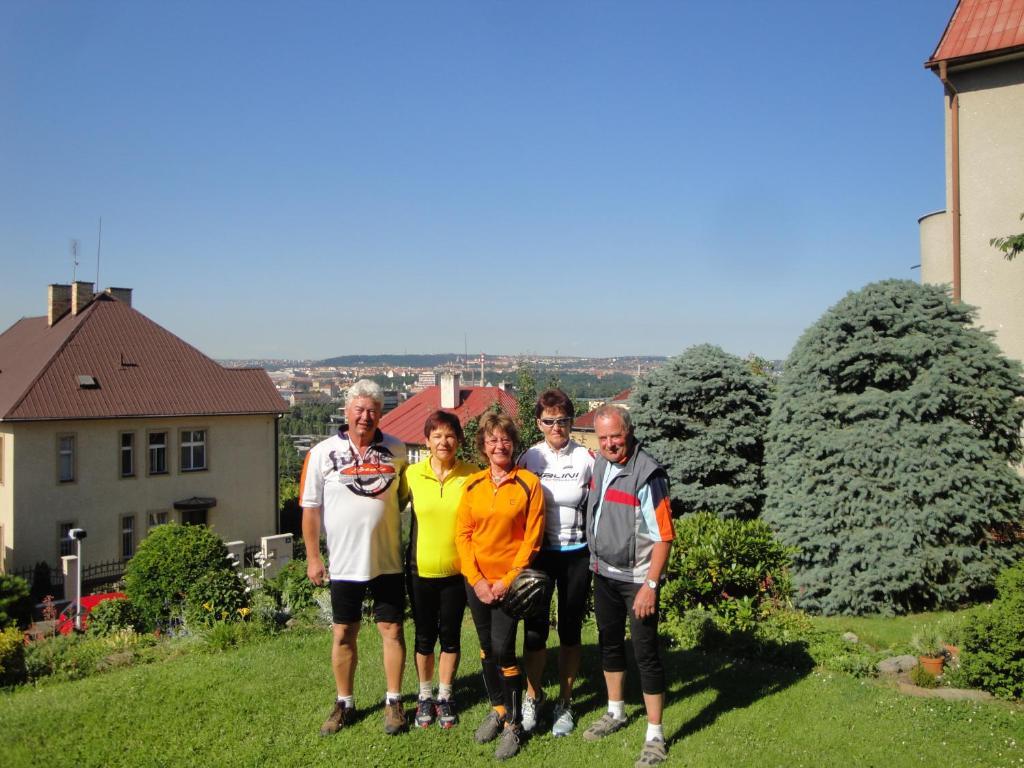 Pension Apartment Granit Prag Zimmer foto